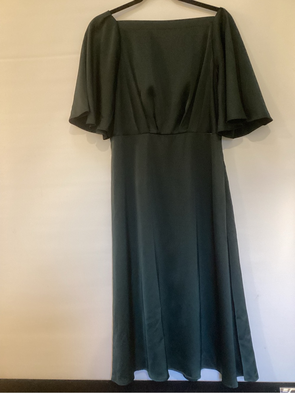Banana Republic Elegant Dark Green Flutter Sleeve Maxi Dress